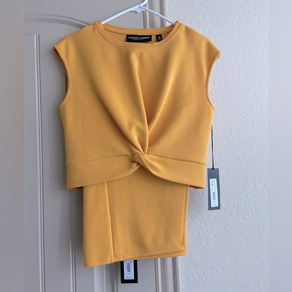 Fabulous NY&C set with tags! Never worn- size M